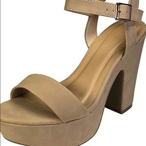 Super comfy chunky nude heels